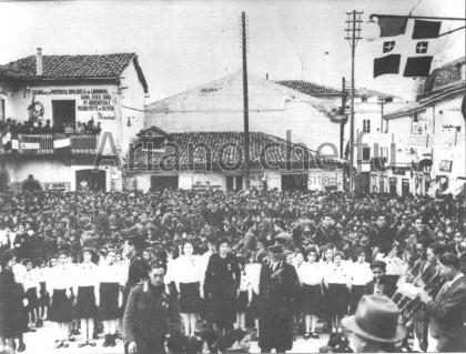 Manifestazione fascita in P.zza plebiscito - 1940